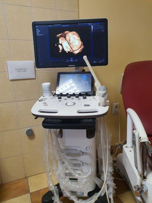 Használt Samsung Medison HS40 típusú ultrahang készülék 2D/3D/4D/5D hasi vizsgálófejjel Használt Samsung Medison HS40 típusú ultrahang készülék 2D/3D/4D/5D hasi vizsgálófejjel
